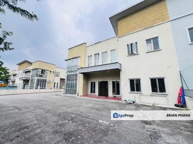 2 Storey Semi D Factory with huge size in Jalan Ringgit 23/11 for sale