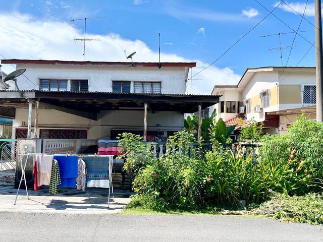 2 Storey Semi D Taman Bendahara Peserai batu pahat sungai kajang