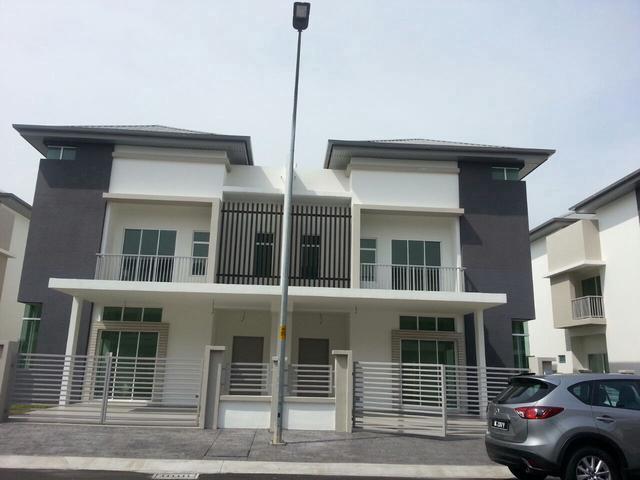 2 Storey Semi Detached House Bandar Bestari Canary Garden For Rent