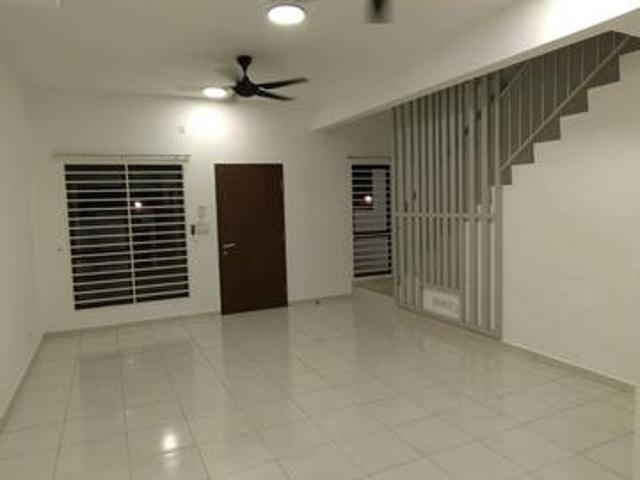 2 storey Setia Permai 3 Setia Alam FREEHOLD near Setia City Mall
