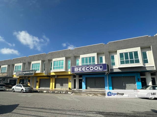 2 Storey Shoplot at Seri Manjung with Tenant for SALE!