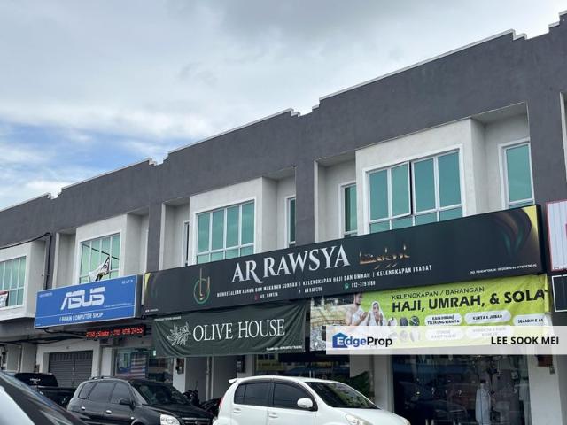 2 Storey Shoplot at Seri Manjung with tenant for SALE!