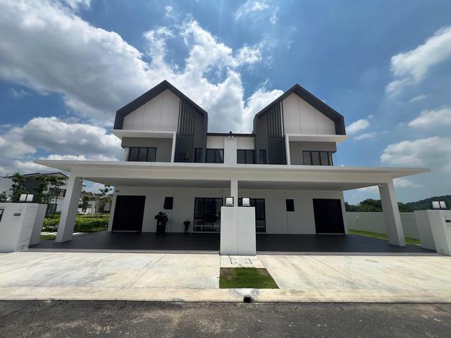 2 Storey SUPERLINK Cyberjaya 24x85 4R4B Freehold