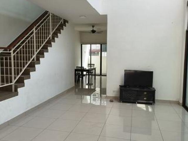 2 Storey Superlink House Taman Laguna Partial Furnished Security