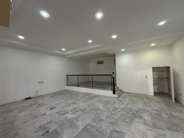2 Storey Superlink Sungai Long 4 Palm Walk