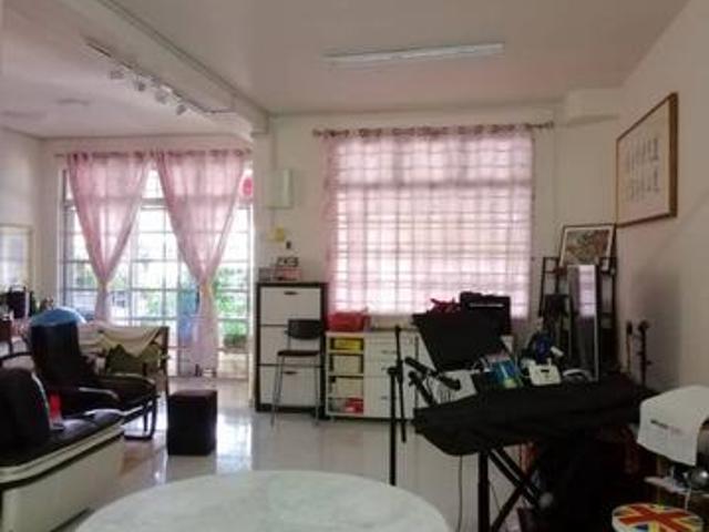 2 stry end lot taman angkasa nuri