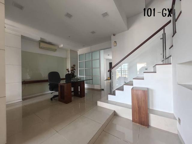 2 Sty Eng Ann Renovated Freehold