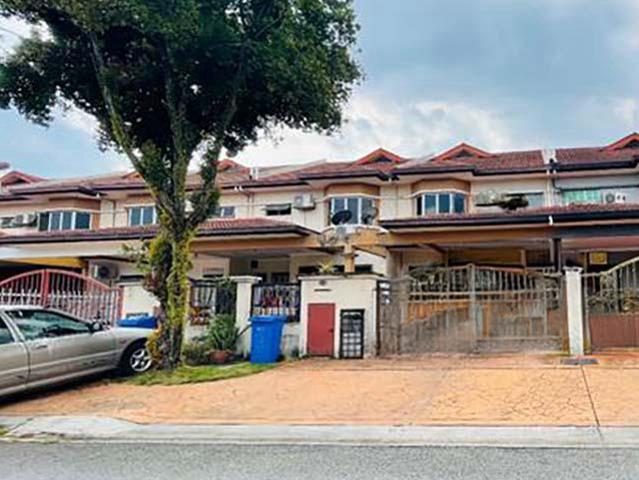 2 Sty House at Jln Kristal 7 Seksyen 7 Shah Alam