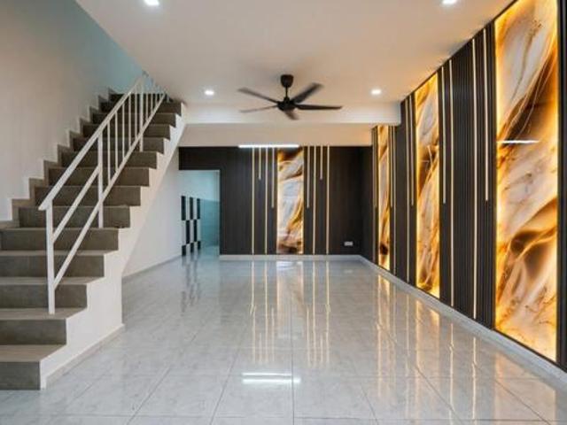 2 Sty Jalan Gangsa Fully Renovated Extended Taman Tenang Jaya Segamat
