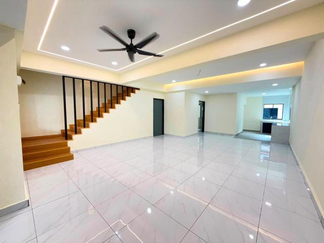 2 Sty Jalan Hang Kasturi Renovated Extended Taman Skudai Baru Skudai