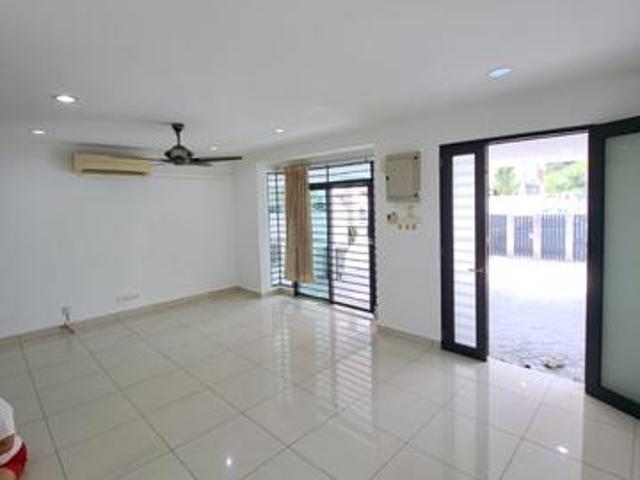 2 sty Laville Guard House Balakong Gated near SILK highway Cheras jaya