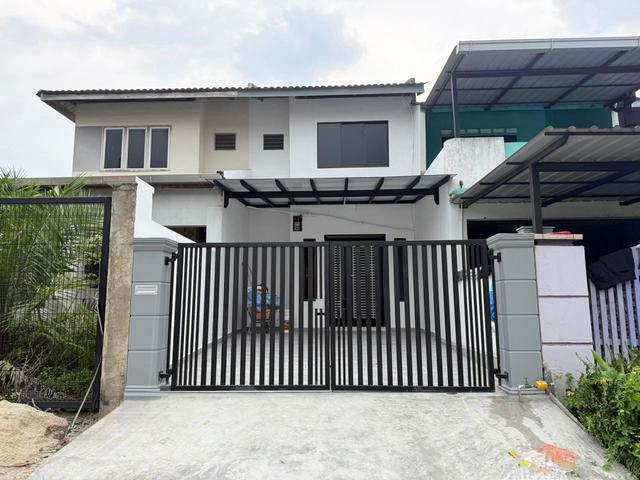 2 Sty Low Cost Jalan Tasek Renovated Extended Bandar Seri Alam Masai
