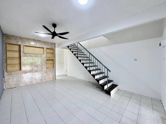 2 Sty Low Medium Cost Jalan Scientex Renovated Taman Scientex Kulai