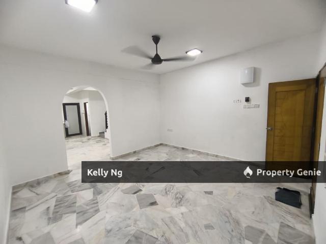 2 Sty Renovated House At Taman Klang Indah For Rent