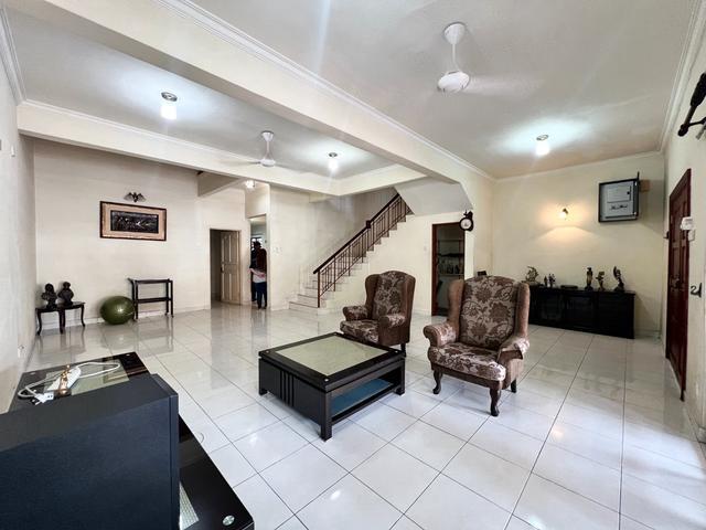 2 Sty Superlink Bandar Tun Hussein Onn Freehold Reno Super Cheap
