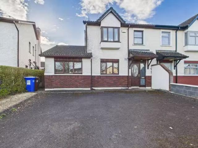 2 Sunnyside Lawns, Athy, Co. Kildare, R14DX67 is for sale