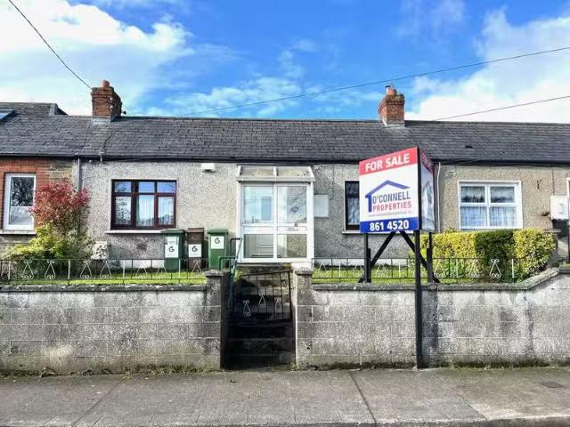 2 Saint Joseph's Cottages, Blackhorse Avenue, Dublin 7, D07N6F.