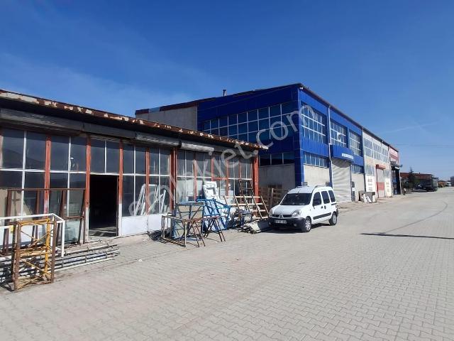 2.sanayi Satılık Dükkan 300 M2 Güney Köşe Önü Açık Anayola Yakın