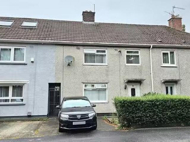 2 Sandes Court