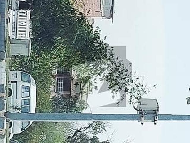 2 Side Corner Front Back Open Officers Colony Mall Road Wah Cantt House For Sale