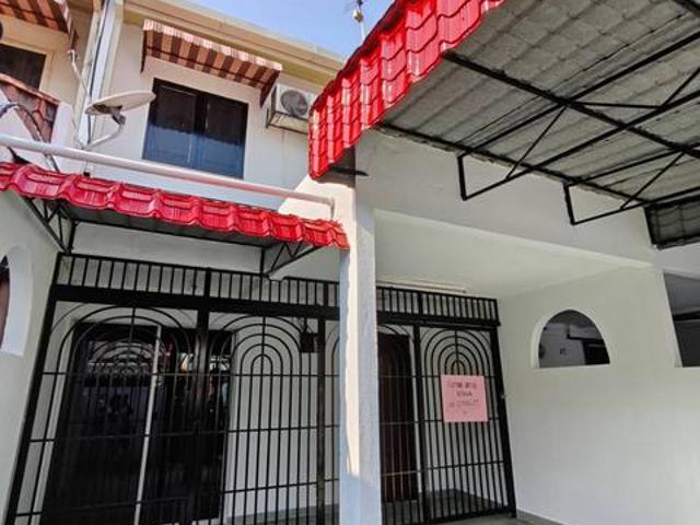 2 single storey terrace with extended toilet and kitchen