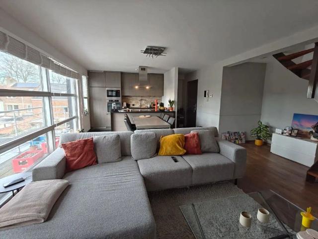 2 slaapkamer appartement met aparte garage