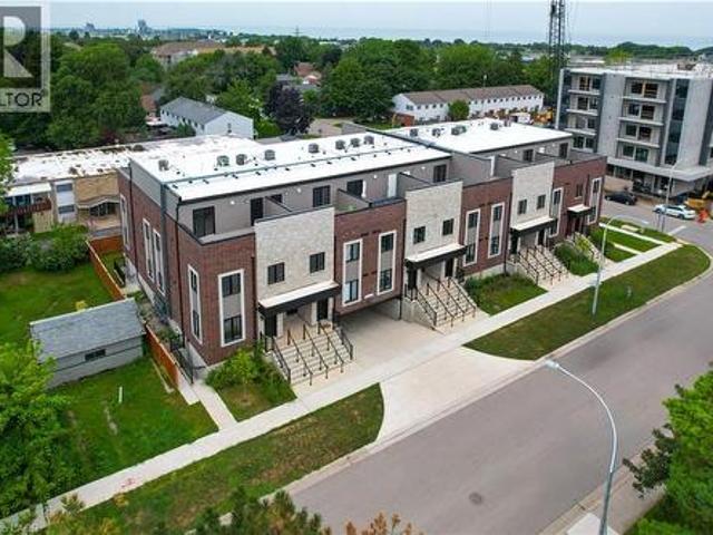 2 Slessor Boulevard Unit# 10, Grimsby, ON, L3M 5J4 townhouse for sale | Listing ID 40857 | Royal LePage