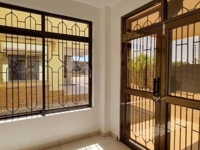 2 Twine Villa's, 1/4acre plot 3 Rd row Beach Mtwapa Jumbaruins