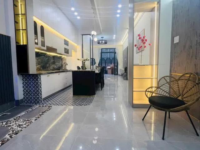 2 Tầng, Nhà Mới MT Phạm Văn Thành – TP Tân An, Gần Aeon, Chính Chủ Bán, 1 Tỷ 2/60m2