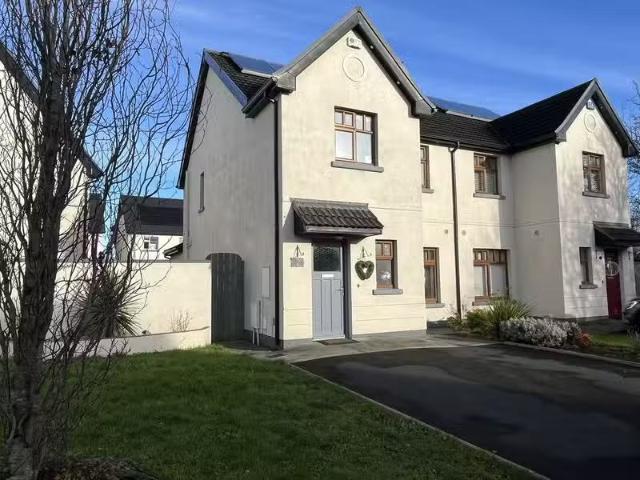 2 The Crescent, Ros Mór, Crossagalla, Co. Limerick, V94Y48X is.