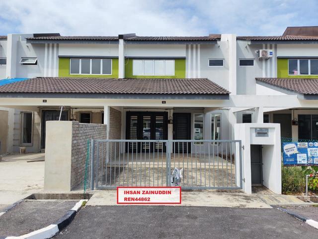 2 TINGKAT CUCI KAKIRENOFULLOANLUASLAWA Residensi Mesra Gurun