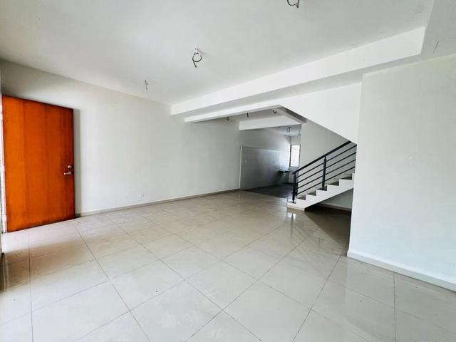 2 Tingkat Rumah Besar Garden Heights 20x75ft Bandar Tasik Puteri