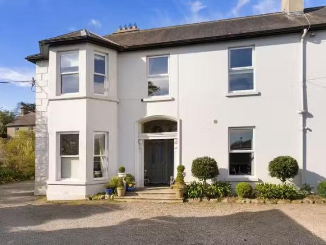 2 Trenarren Court, Greystones, Co Wicklow, A63E029 is for sale