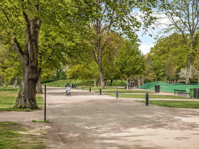 2 værelses lejlighed tæt på Fælledparken