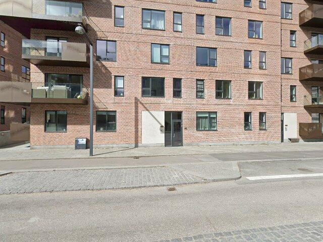 2 værelses lejlighed med altan
