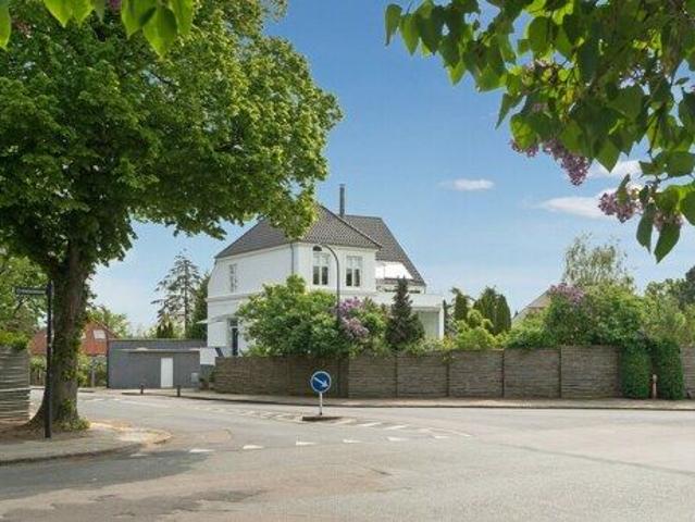 2 værelses lejlighed på 147 m²