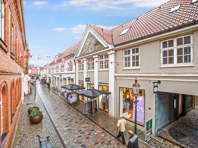 2 værelses lejlighed på 112 m²