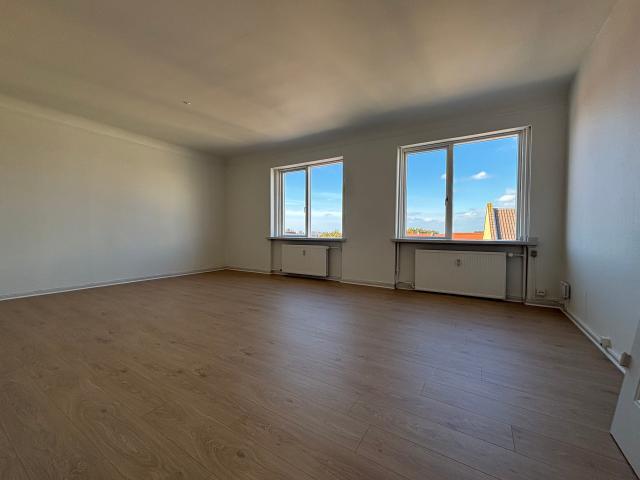 2 værelses lejlighed på 76 m²