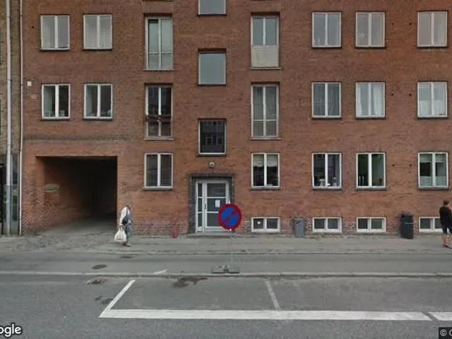 2 værelses lejlighed på 92 kvm
