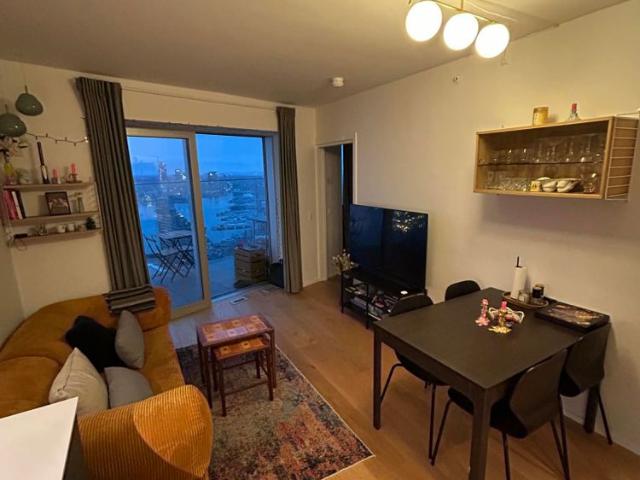 2 VÆRELSES PÅ 28 SAL MED HELT FANTASTISK UDSIGT