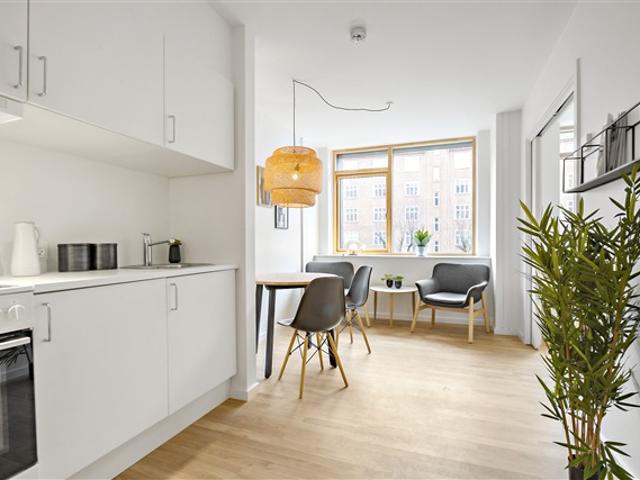 2 værelsesbolig centralt på Amager!, København S, København