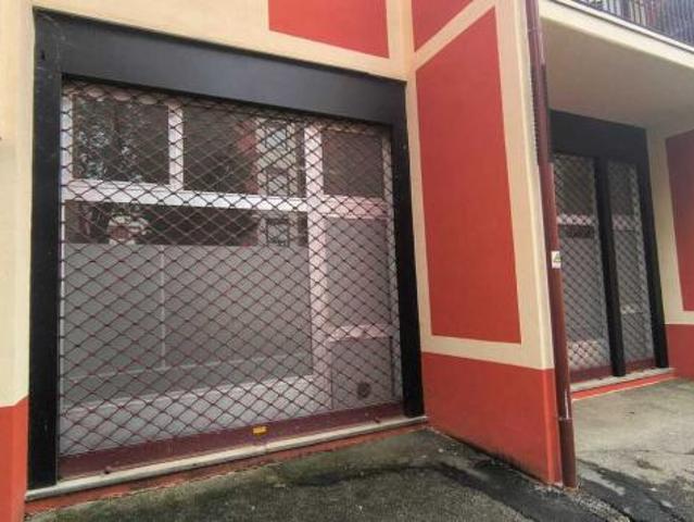 2 Vetrine in affitto a Piossasco