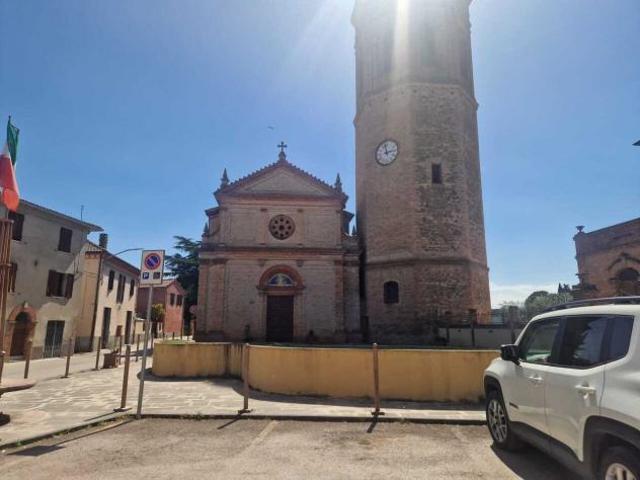 2 Vetrine in vendita a Perugia