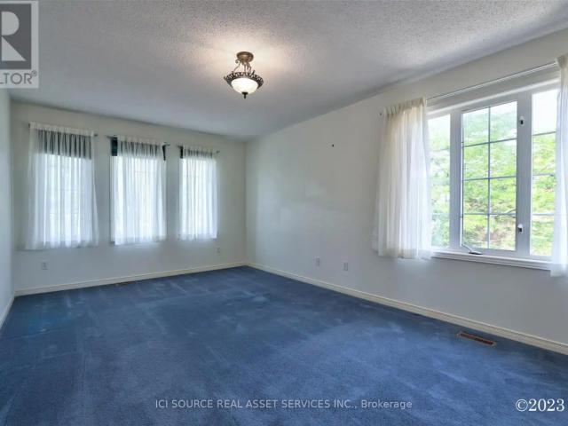 2 WATERTON CRESCENT