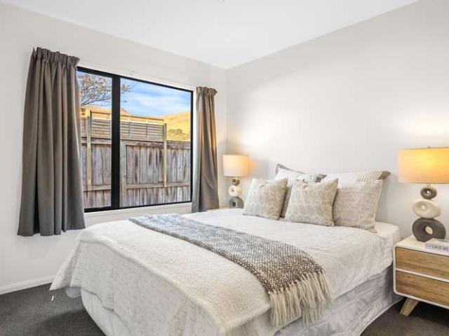 2 Wendy Place, Heathcote Valley, Christchurch City