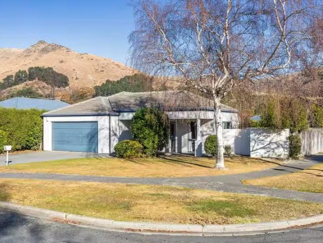 2 Wendy Place, Heathcote Valley, NZ 8022 House for Sale