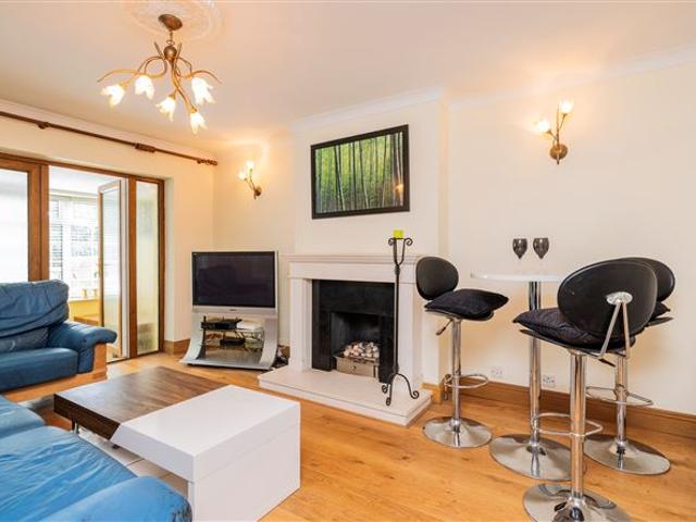 2 Woodlands Court, Portmarnock, Dublin O'Farrell Cleere Auctioneers 4829 MyHome. Ie Residential