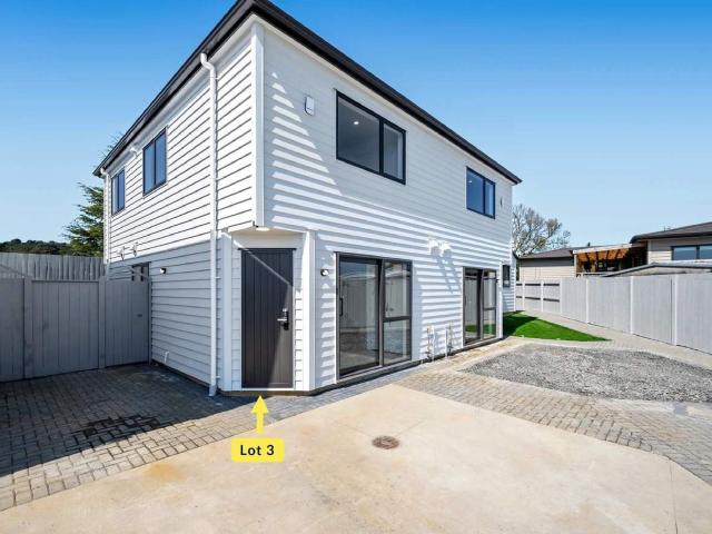 2 Years old Townhouse