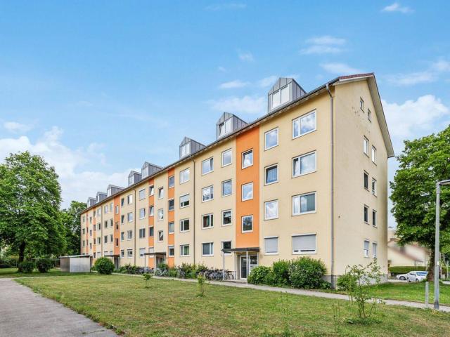 2 Zi. DG ETW mit Süd West Dachterrasse und Bergblick inklusive TG Einzelstellplätze in Germering