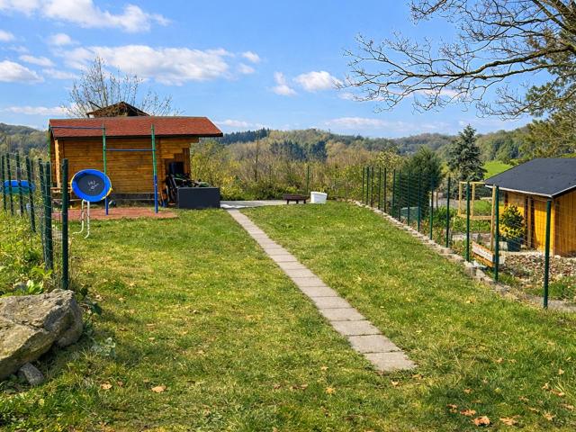 2 Zi. EG Whg. mit Gartenanteil, Balkon & Stellplatz – Wohnen am Waldrand